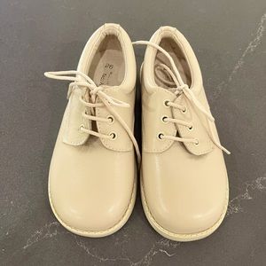 All leather toddler (boy) shoes. Made in Spain, perfect condition. Euro size 26